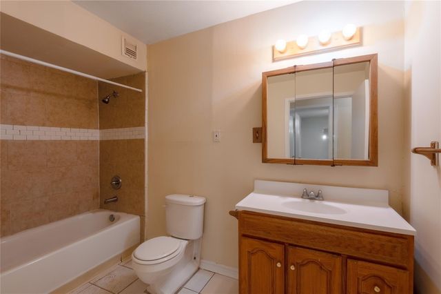 138 Summer Place C, Huntsville, TX 77340