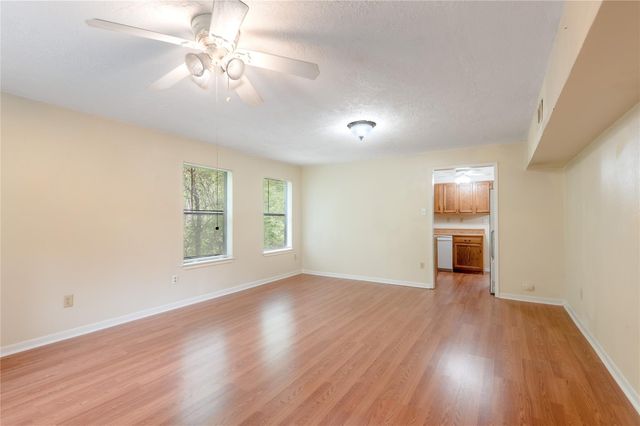 138 Summer Place C, Huntsville, TX 77340