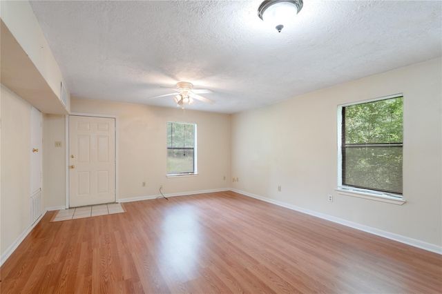 138 Summer Place C, Huntsville, TX 77340