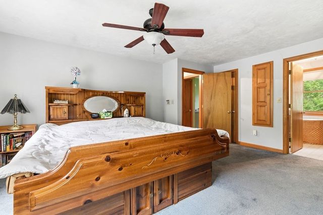 71 Harvey St, Taunton, MA 02780