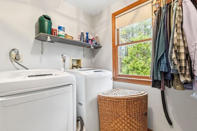 71 Harvey St, Taunton, MA 02780