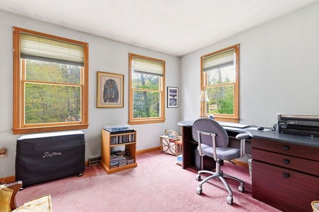 71 Harvey St, Taunton, MA 02780