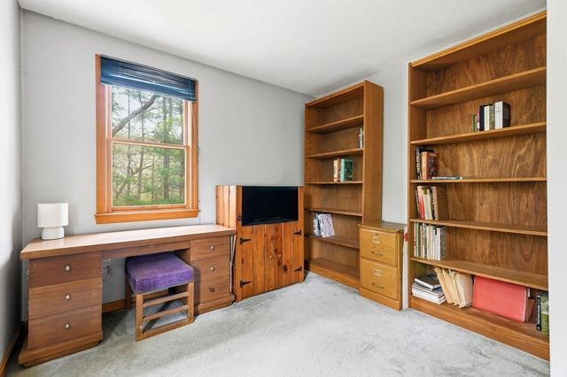 71 Harvey St, Taunton, MA 02780