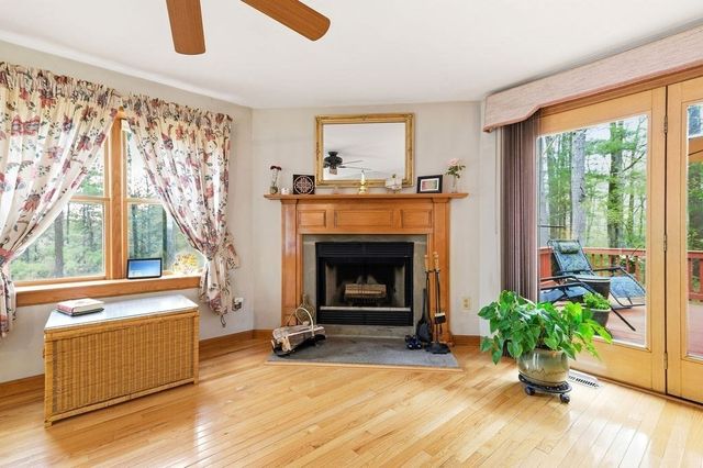 71 Harvey St, Taunton, MA 02780