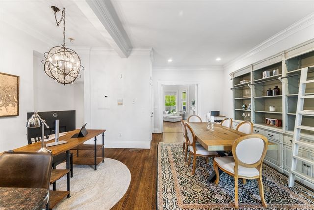 16 Thomas Park 1, Boston, MA 02127