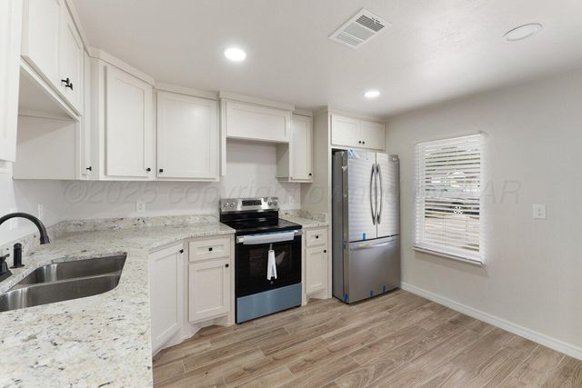 810 N CLEVELAND Street, Amarillo, TX 79107