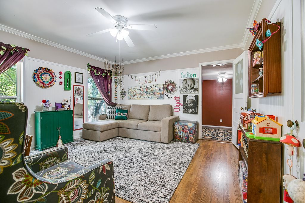 Image 16 of property listing at 2206 W Concho Avenue, San Angelo, TX 76901