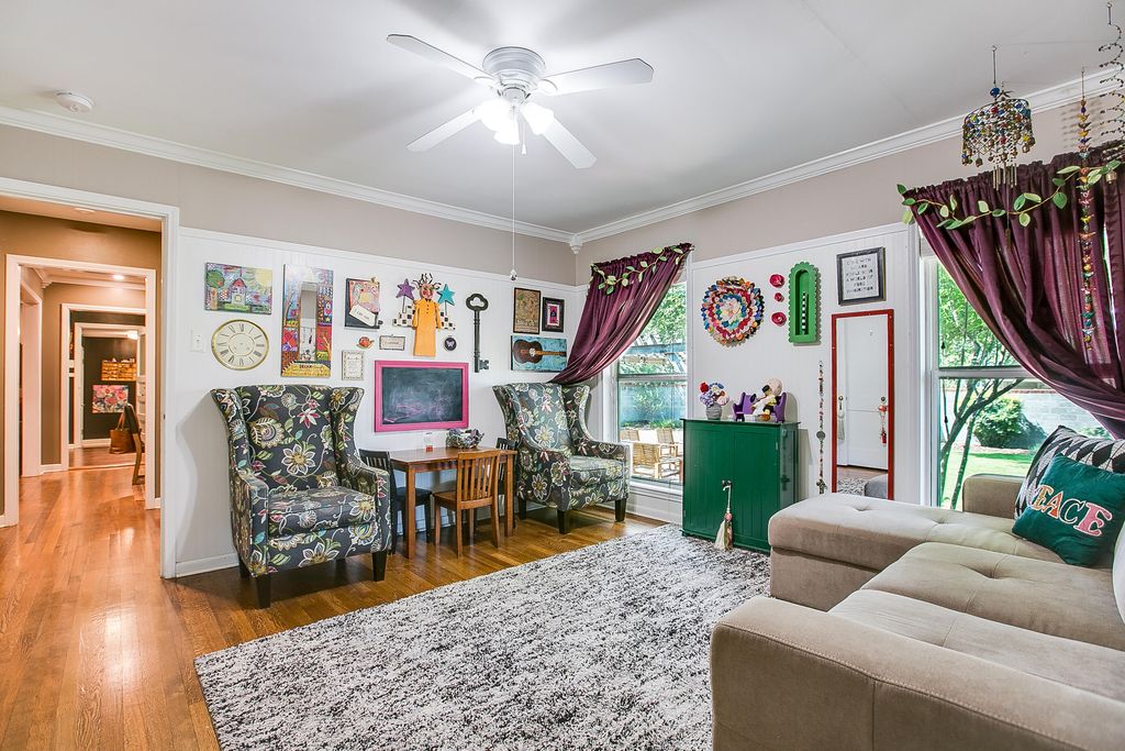 Image 17 of property listing at 2206 W Concho Avenue, San Angelo, TX 76901