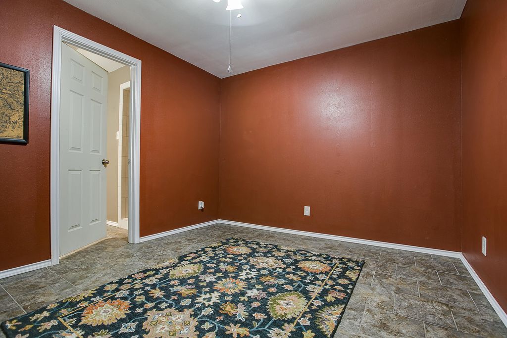 Image 19 of property listing at 2206 W Concho Avenue, San Angelo, TX 76901