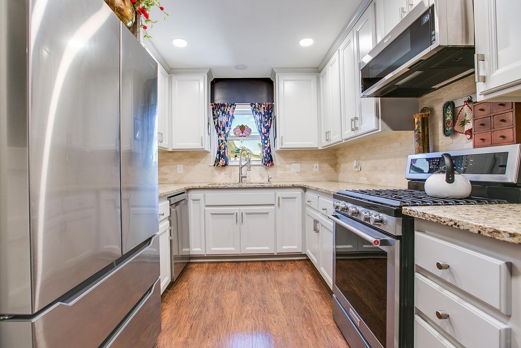 Image 3 of property listing at 2206 W Concho Avenue, San Angelo, TX 76901