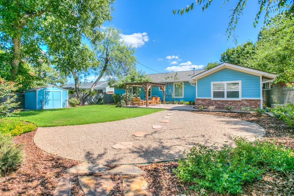 Image 33 of property listing at 2206 W Concho Avenue, San Angelo, TX 76901