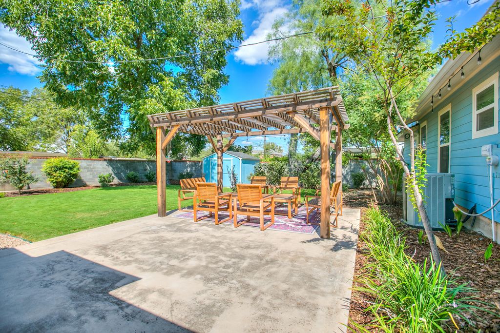 Image 35 of property listing at 2206 W Concho Avenue, San Angelo, TX 76901