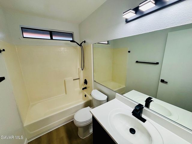 2730 W Ave K 4, Lancaster, CA 93536