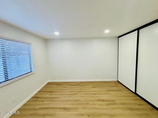 2730 W Ave K 4, Lancaster, CA 93536