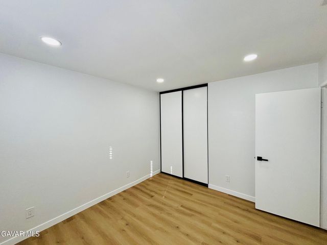 2730 W Ave K 4, Lancaster, CA 93536