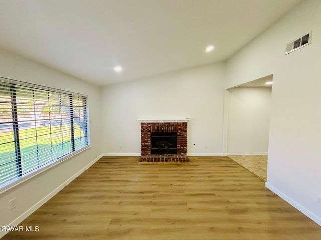 2730 W Ave K 4, Lancaster, CA 93536
