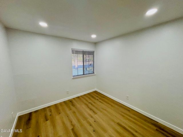 2730 W Ave K 4, Lancaster, CA 93536