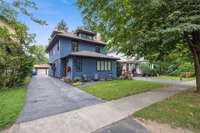 124 Parkside Cres, Irondequoit, NY 14617