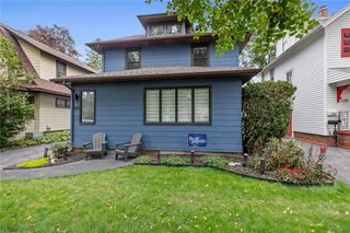 124 Parkside Cres, Irondequoit, NY 14617