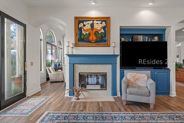 12 Shaftsbury Ln, Hilton Head Island, SC 29926