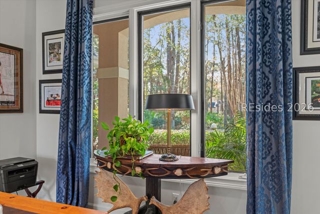 12 Shaftsbury Ln, Hilton Head Island, SC 29926