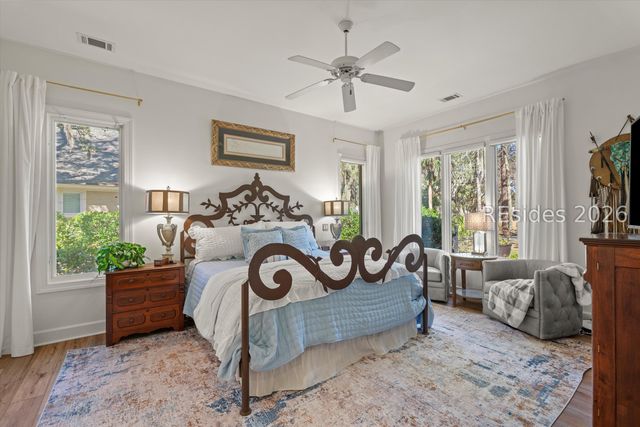 12 Shaftsbury Ln, Hilton Head Island, SC 29926