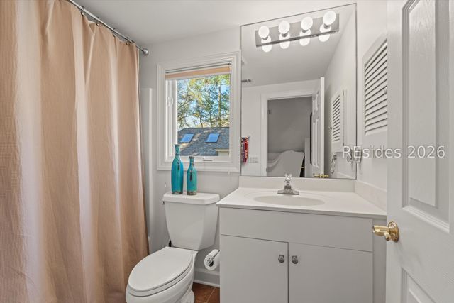 12 Shaftsbury Ln, Hilton Head Island, SC 29926