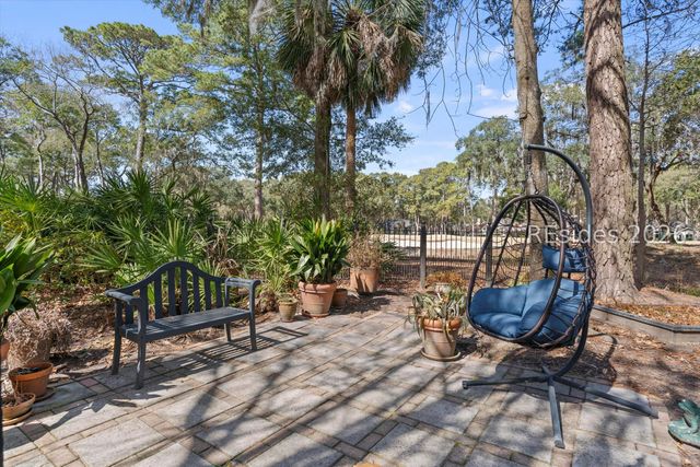 12 Shaftsbury Ln, Hilton Head Island, SC 29926