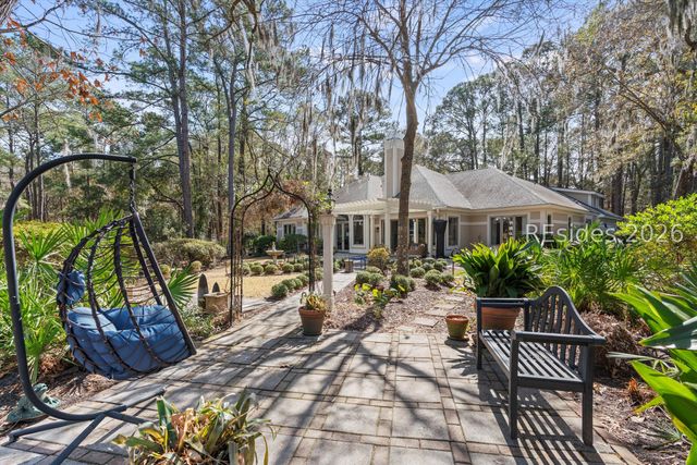 12 Shaftsbury Ln, Hilton Head Island, SC 29926