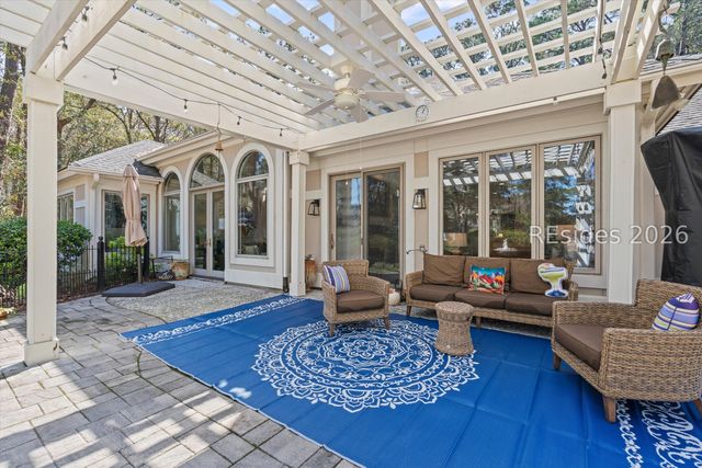 12 Shaftsbury Ln, Hilton Head Island, SC 29926