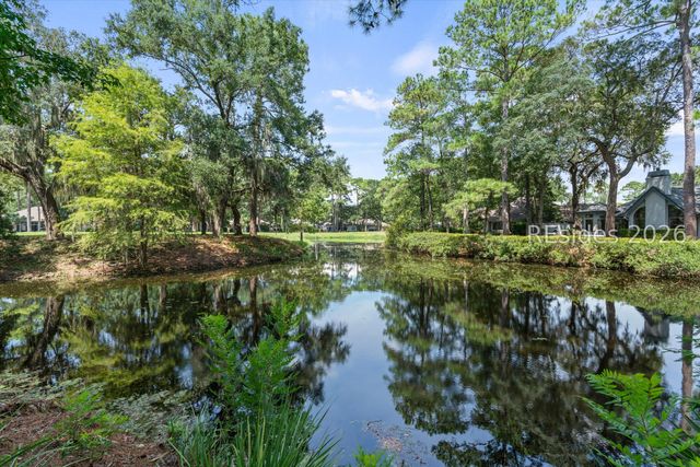 12 Shaftsbury Ln, Hilton Head Island, SC 29926