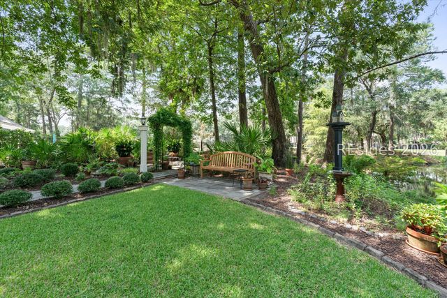 12 Shaftsbury Ln, Hilton Head Island, SC 29926