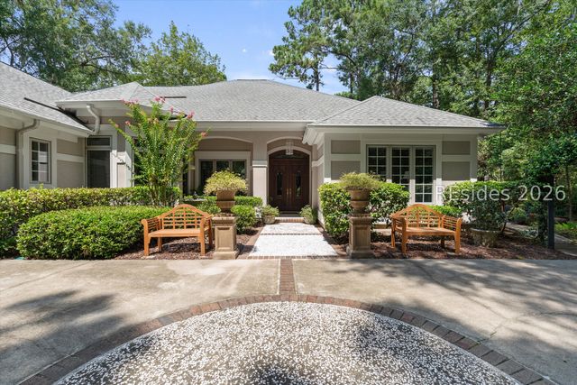 12 Shaftsbury Ln, Hilton Head Island, SC 29926
