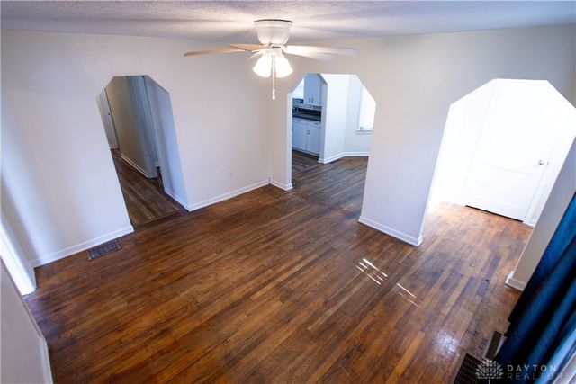 2233 Deering Avenue, Dayton, OH 45406