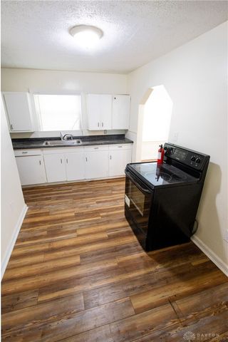 2233 Deering Avenue, Dayton, OH 45406