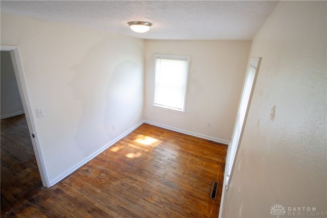 2233 Deering Avenue, Dayton, OH 45406