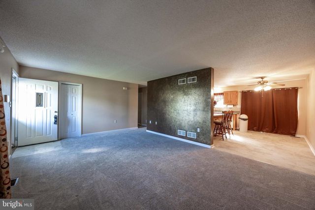 351 MIMOSA DR, Martinsburg, WV 25404