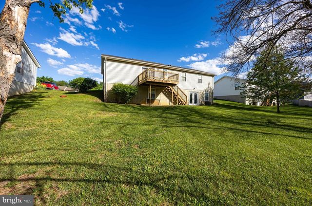 351 MIMOSA DR, Martinsburg, WV 25404