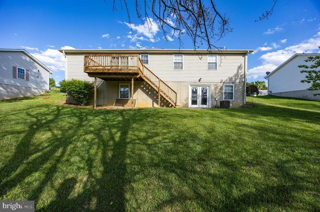 351 MIMOSA DR, Martinsburg, WV 25404
