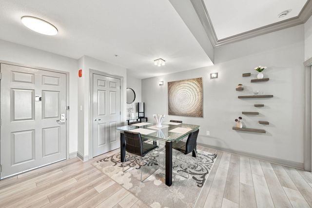 38 Village Rd 704, Middleton, MA 01949