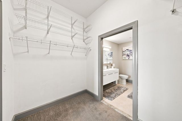 38 Village Rd 704, Middleton, MA 01949