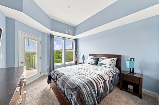 38 Village Rd 704, Middleton, MA 01949