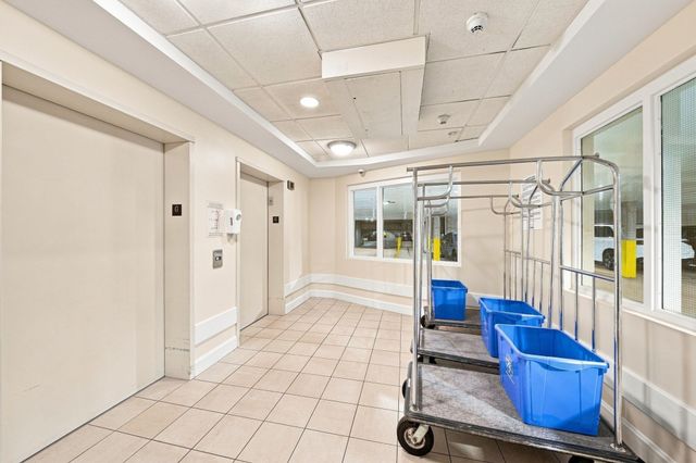 38 Village Rd 704, Middleton, MA 01949