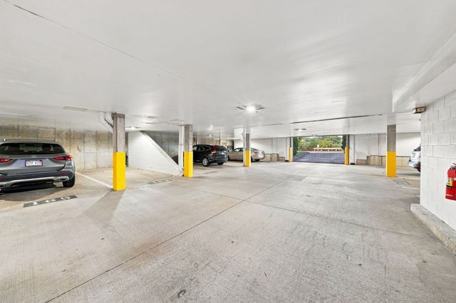 38 Village Rd 704, Middleton, MA 01949