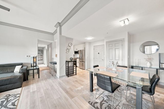 38 Village Rd 704, Middleton, MA 01949