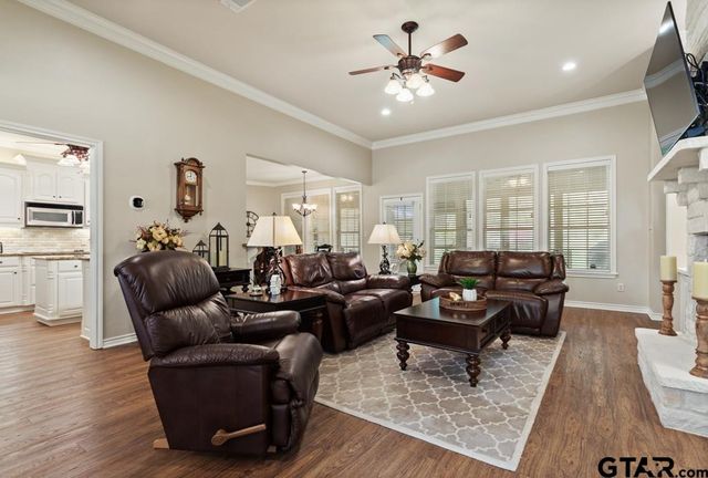 1434 Hideaway Ln W, Hideaway, TX 75771