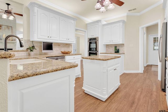 1434 Hideaway Ln W, Hideaway, TX 75771
