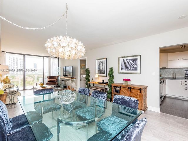 3701 N Country Club Dr 1002, Aventura, FL 33180