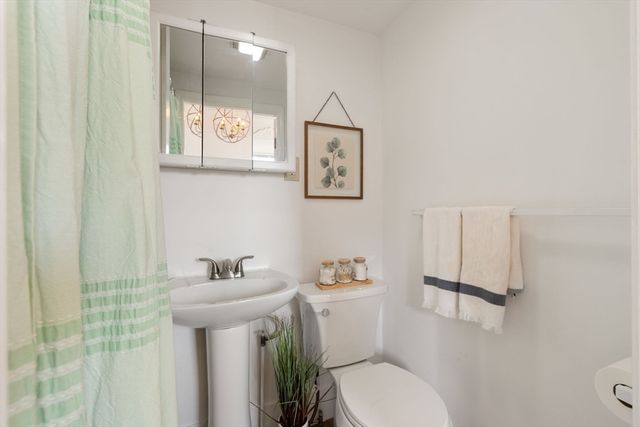 928 Dorchester Ave 9, Boston, MA 02125