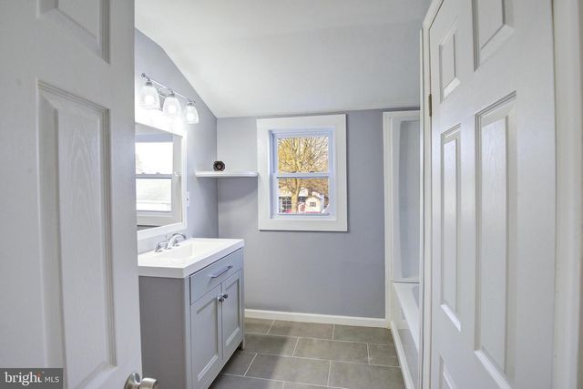 903 LONEY ST, Jenkintown, PA 19046